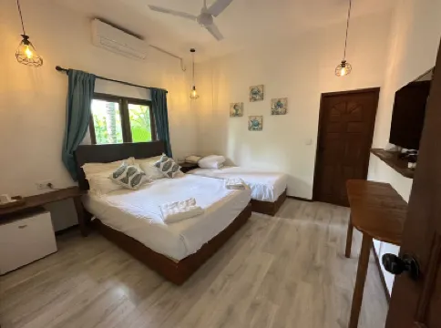 Aqua Oasis - 2026 Prices and Deals | Trip.com
