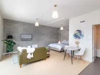 Petone City Studio with Outdoor Space Hotels in Lower Hutt