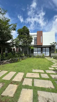 Khainest - Stunning 3BR w/Pool and Mountain View - 4-Star