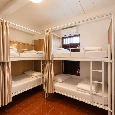 GREEN HILL HOSTEL โรงแรมใกล้สถานีขนส่งเวียงจันทน์