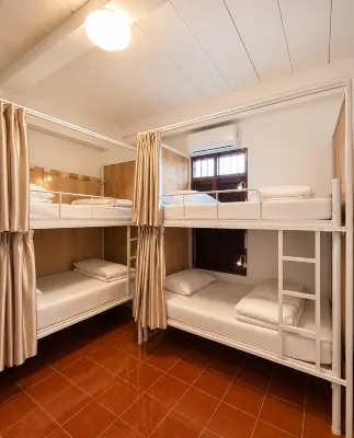 GREEN HILL HOSTEL - Bintang 3