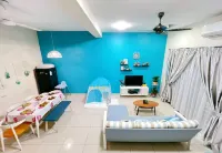 THE BLUE HOUSE Hotels in Asam Kumbang