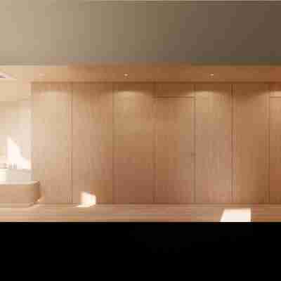 UH蘇伊特南波站SPA Rooms