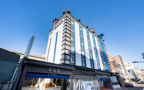 Incheon Sinpo Donkey Hotel - Motels
