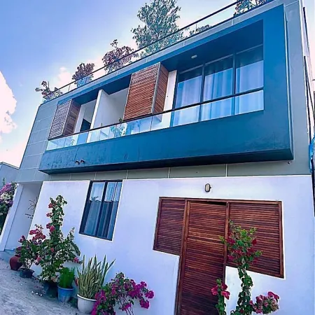 UNWIND DHIGURAH BY EMPRESS