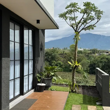 Khainest - Stunning 3BR w/Pool and Mountain View