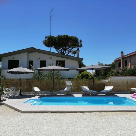 Villa Kinga 2 Hotels in Anzio