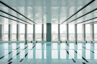 Urban Elegance: Knightsbridge BTS Bearing - Pools