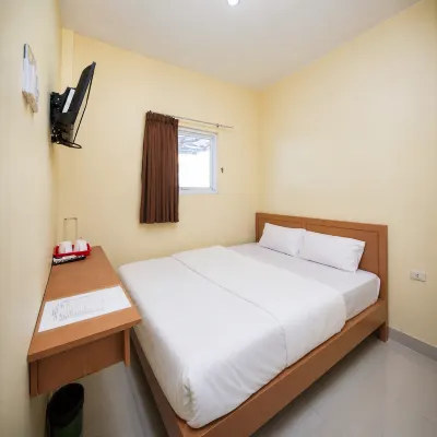 AVA Guesthouse Lampung - Motels