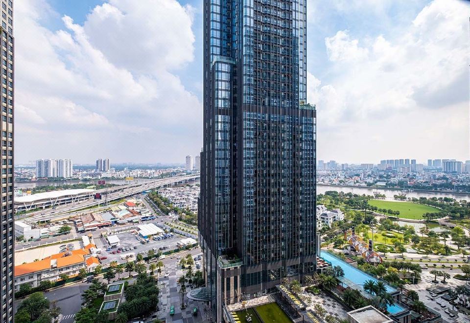 4. LANDMARK..