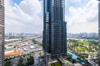 LANDMARK APARTMENTS in Vinhomes Central Park Отели рядом с достопримечательностью «PUP University»