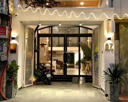 The Eudora Homestay Hotels near Main Post Office