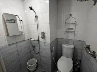 Cozy 2BR Pramuka Apt Tower Penelope Pool&Wi-Fi