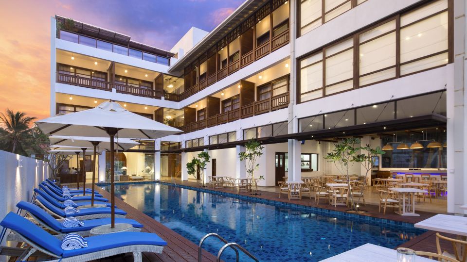 Lucky Elephant Hotel