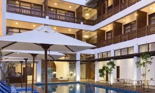 Lucky Elephant Hotel