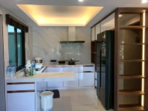 เลควิลล์ 44