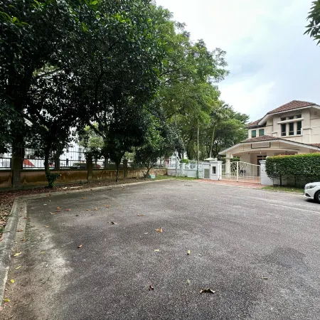 JB Cozy corner big garden home Austin Terbau 14pax