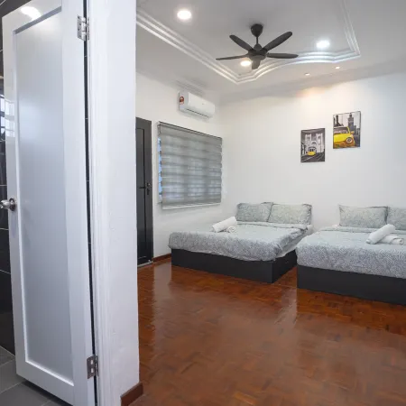 IPOH MOON D SIMEE 14 PAX by Urban Retreat