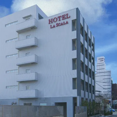 HOTEL LA SCALA Hotel dekat Stasiun Rokujizo