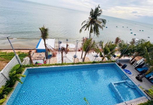 2. 레인보우 비치 ..