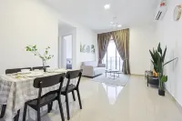 Suria Garden Puchong by Favspace