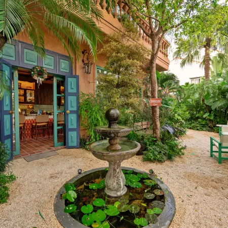 Sip Boutique Villa & Apartment
