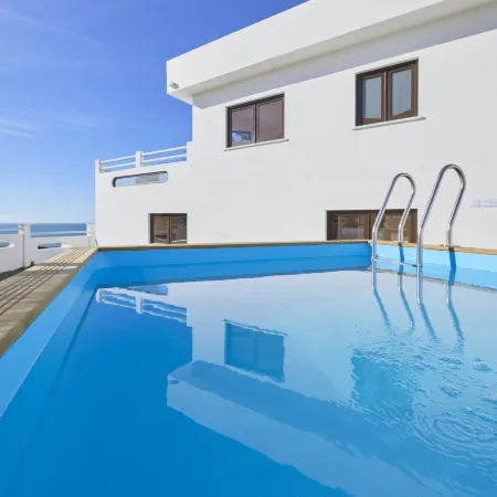 Wander Surf House