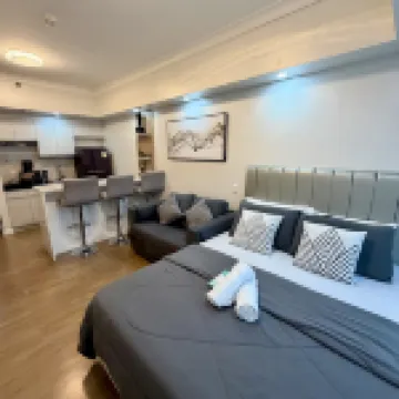 Davao Studio Unit at Abreeza Place Condo 3-4 pax
