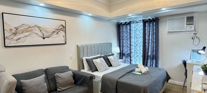 Davao Studio Unit at Abreeza Place Condo Near Mall Hotels in Davao