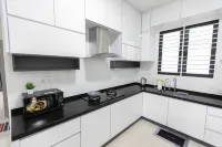 Newly Renovated 3Bedroom Vacation Home 6-8pax