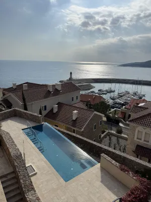 Sea View One Bedroom Apartment - Lustica Bay - 3つ星