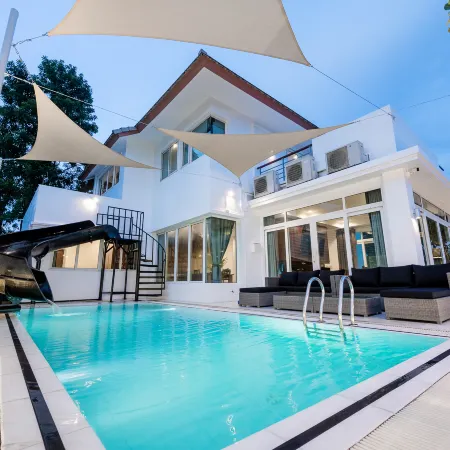 SeaBreeze Grand Pool Villa Pattaya