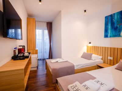 Zoe Hotel
