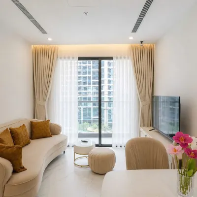 Vinhome Grand Park - ECO Balcony Apartment Các khách sạn gần Quảng trường Golden Eagle