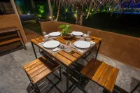 Avora Lake Villas - Pools