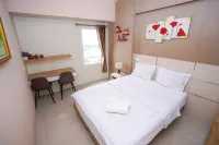 Seven Living Tamansari Mahogany Karawang -  Privatzimmer