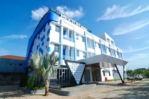 Hexton Hotel Lampung - breakfast