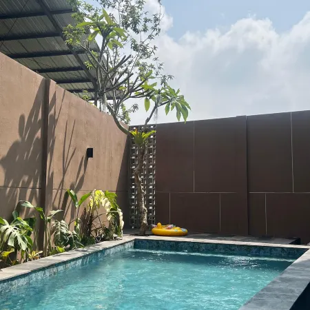 Khainest - Stunning 3BR w/Pool and Mountain View