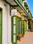 Just Sabai | 3BR Heritage House in Chinatown - Villaer