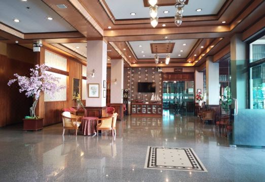 Lertthanee 리모델링 객실