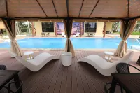 Rainbow holiday resort