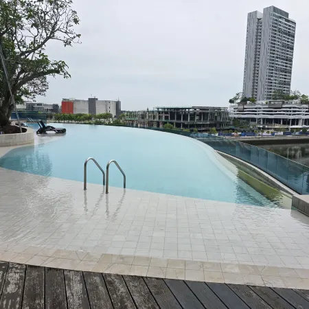 Seaview-Pinetree Marina Resort 2BR [Puteri Harbour] - 5 mins to Legoland