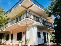 Adisham village home Hotels in Beragala