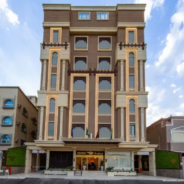 Redwaves Hotel