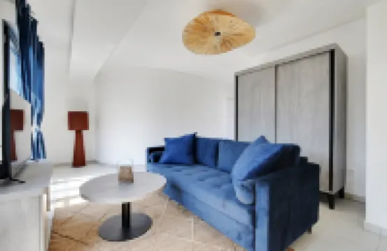 Elegant Appt - 3BDR/8P - Near Paris & La Défense
