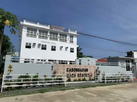 Cabongaoan Beach Resort Hotel di 