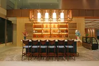 Luxu Hotel and Resort - بار