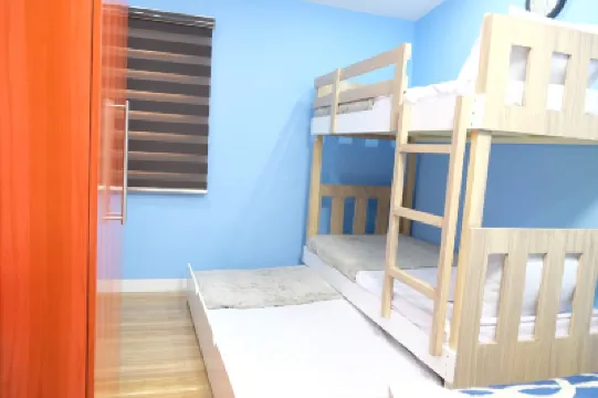 En Casa Cavite Home w/ Pool Tub & Playstation in Tanza โรงแรมใน