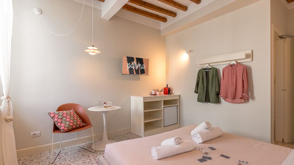 GLAM PARMA