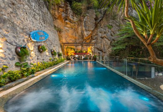 호스텔 내부 공간